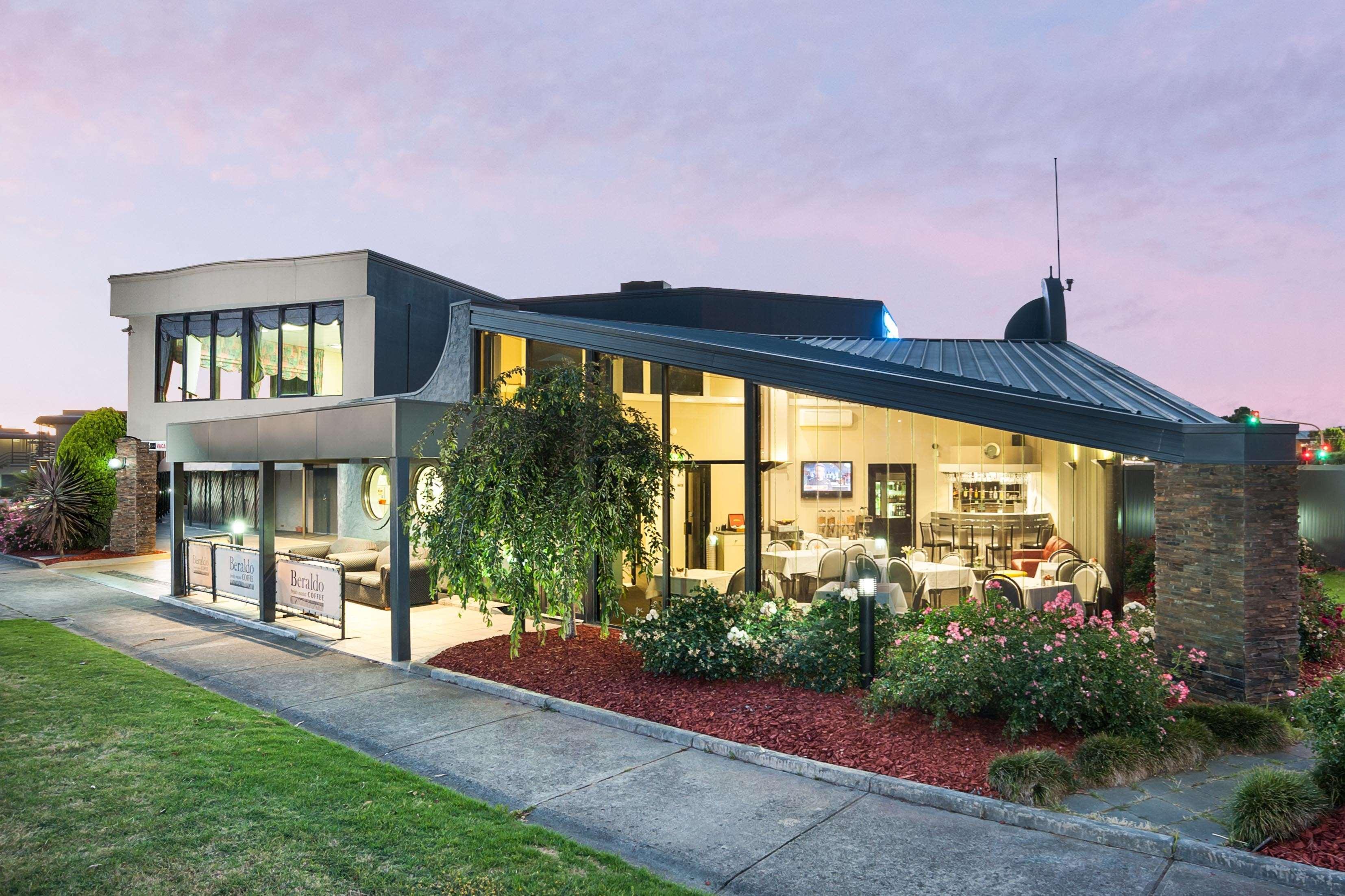 Best Western Mahoneys Motor Inn Melburne Exterior foto